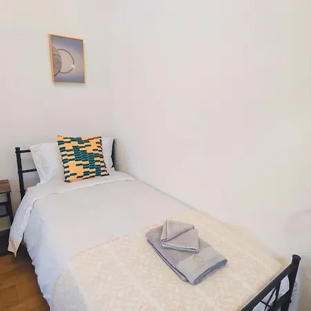 Garden 103 Apartment